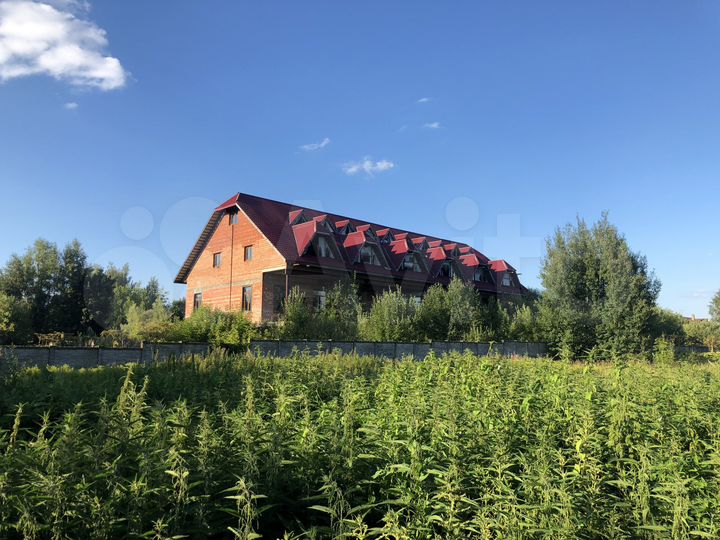 Здание, 1200 м²