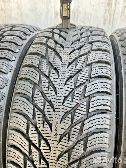 Nokian Tyres Hakkapeliitta R3 SUV 235/60 R18
