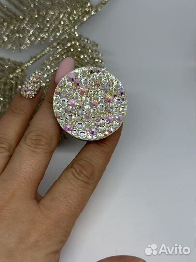 Инкрустация стразами