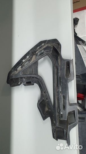 Детали бампера Hyundai sonata 8