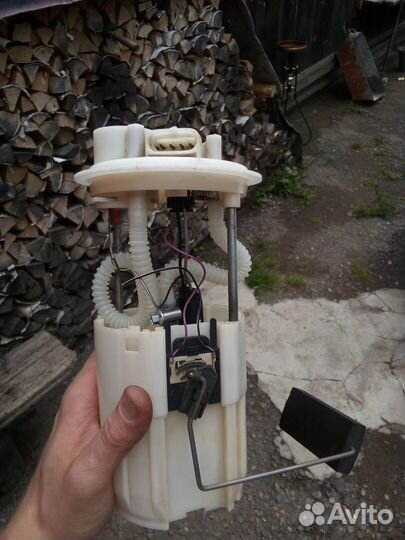 Бензонасос