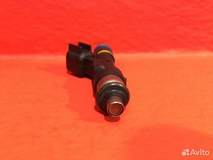 Форсунка Mazda 3 BK LF17 2006