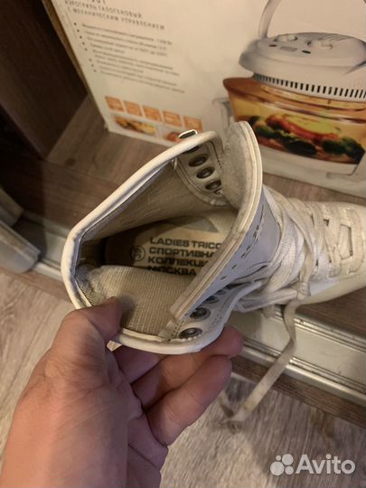 Коньки женские