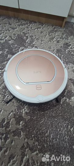 Робот пылесос