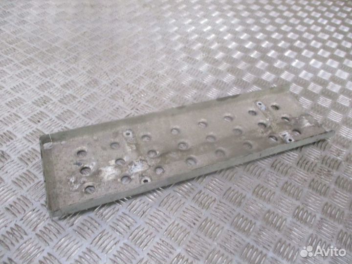 Подножка renault 5010643464