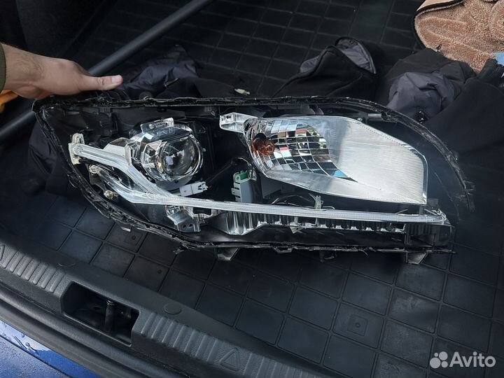 Фара правая mitsubishi pajero sport 3