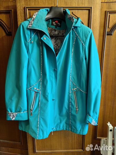Ветровки женские