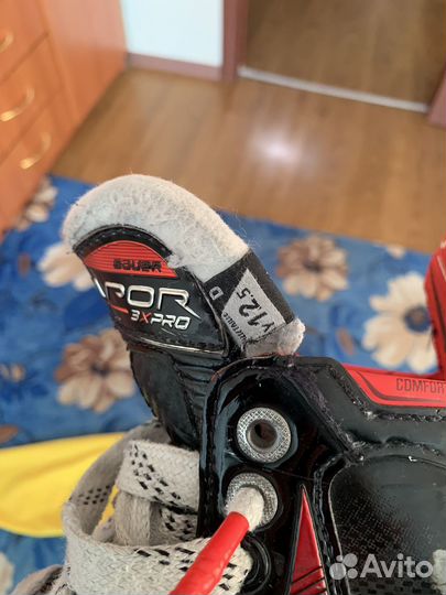 Хоккейная форма(майка, гетры и Коньки bauer Y12.5)