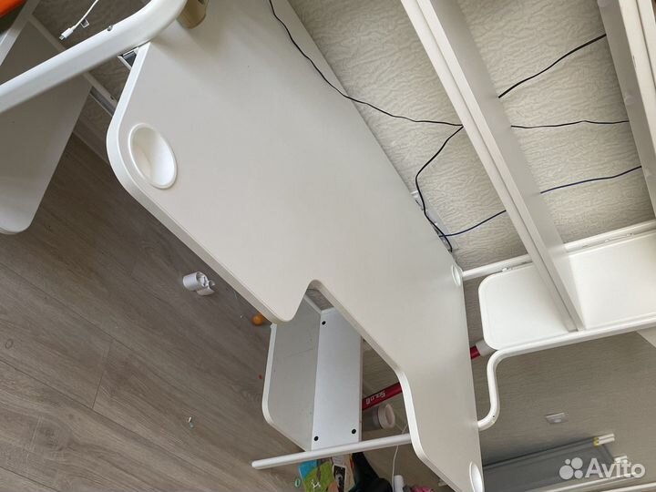 Компьютерный стол IKEA белый