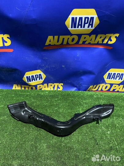 Патрубок воздухозаборника ford focus 2