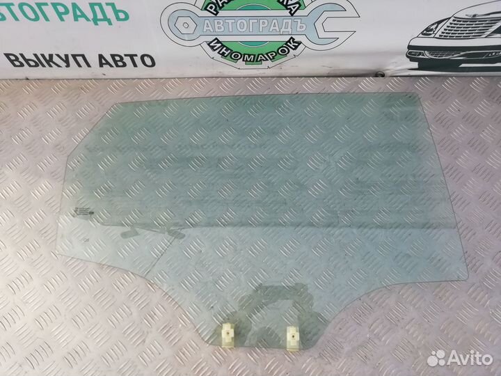 Стекло задней правой двери Kia Rio 3 Хетчбэк 2015г