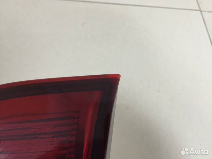 Фонарь задний внутренний правый Toyota Corolla E15