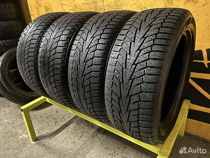 Hankook Winter I'Cept IZ2 245/50 R18