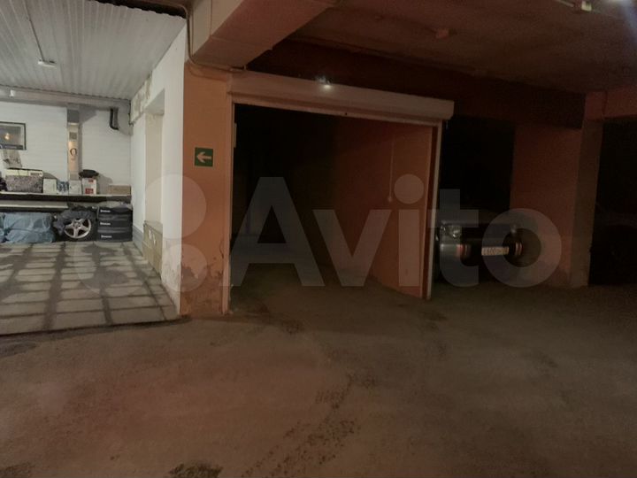 Машиноместо, 18 м²