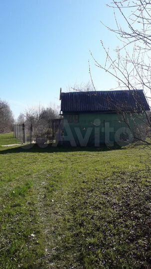 Дача 20 м² на участке 10 сот.