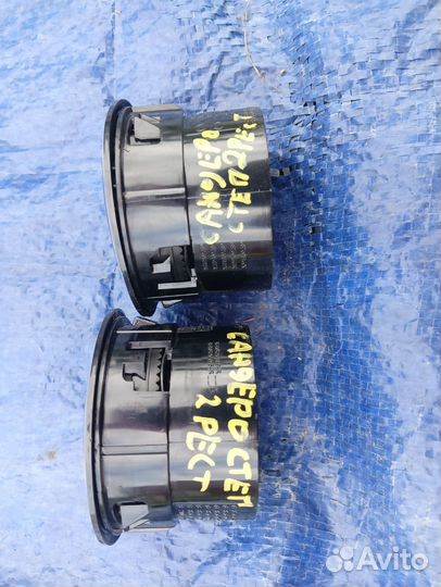 Салонный воздушный дефлектор рено сандеро 2