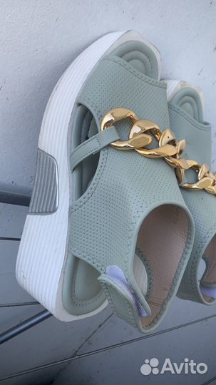 Босоножки 38