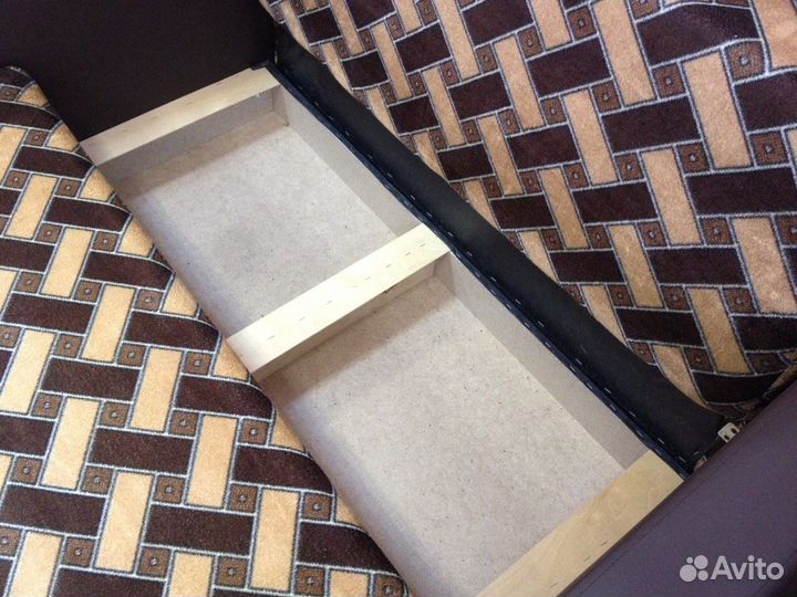 Диван чебурашка