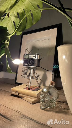 Светильник-фотоаппарат