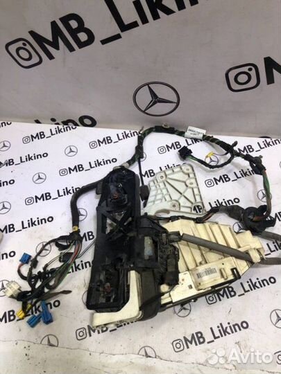 Замок двери передний правый Mercedes-Benz S-Класс