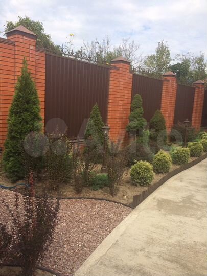 Дом 600 м² на участке 6 сот.