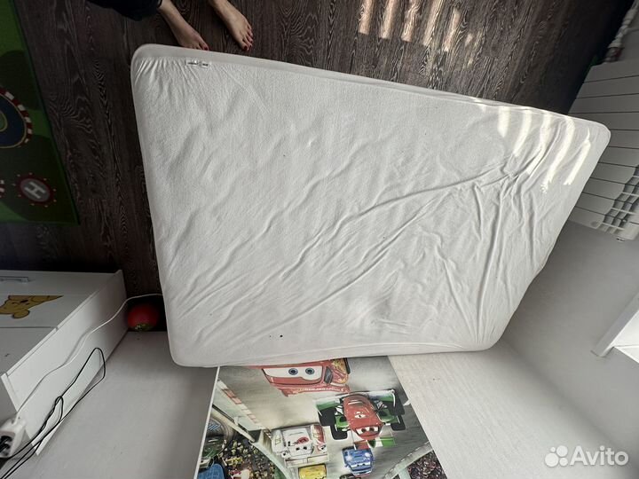 Кровать двухспальная IKEA 140 200 бу с матрасом