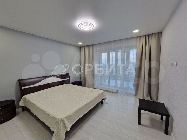 3-к. квартира, 132,6 м², 12/17 эт.