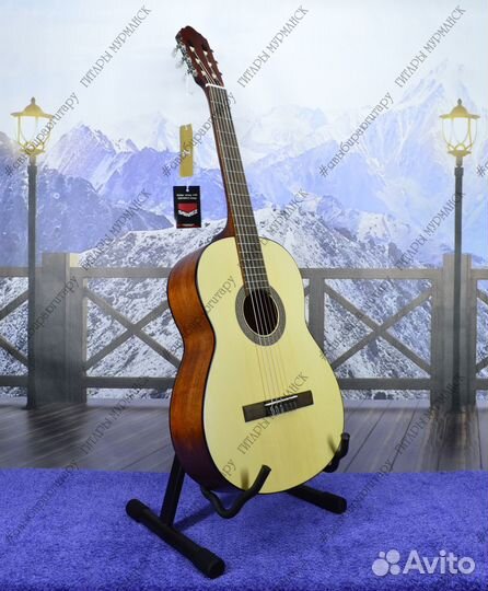 Классическая гитара Cort (новая) комплект