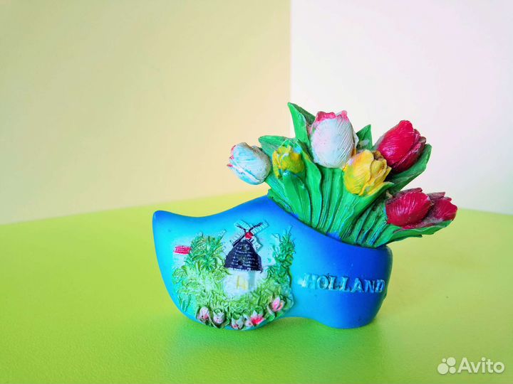 Магнит башмачок с тюльпанами, Голландия