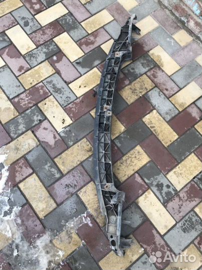 Усилитель бампера передний Peugeot 206 1.4