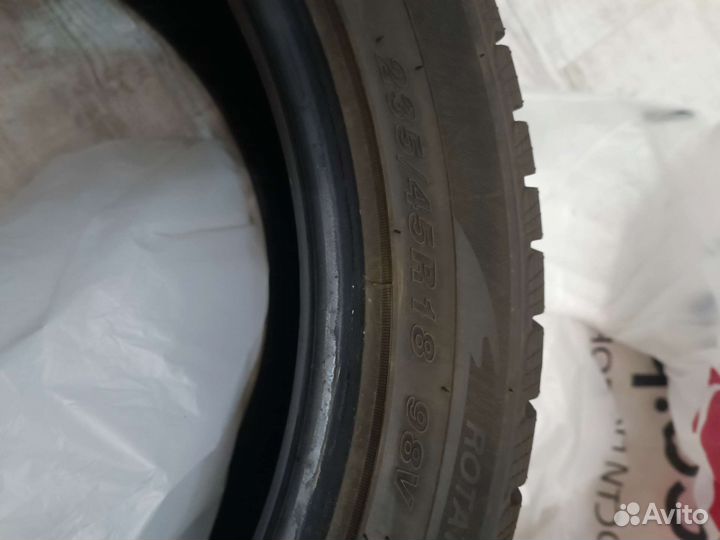 Goodride SW 608 235/45 R18