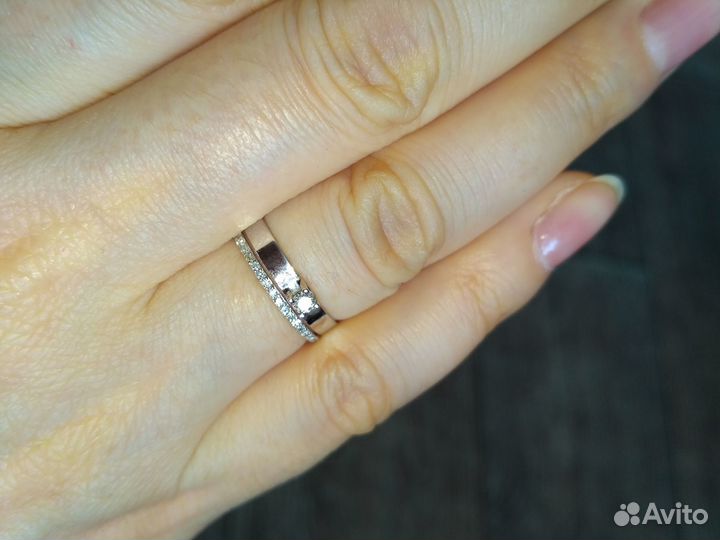 Кольцо из белого золота с бриллиантами