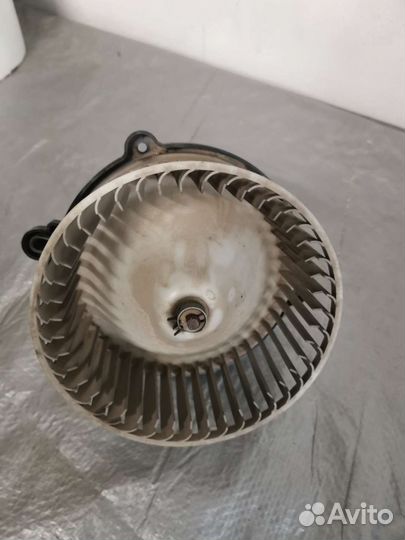 Мотор отопителя Киа Маджентис 2006г