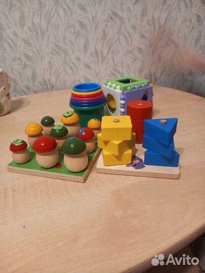 Развивающие игрушки