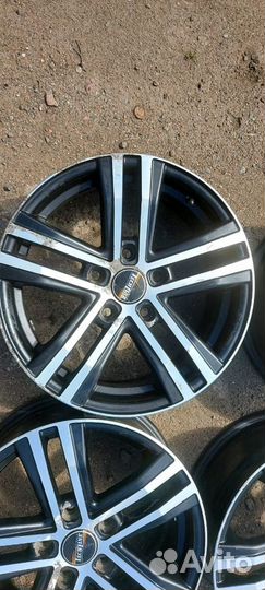 Диски R16 5x114.3 DIA 60.1 ET 45 Tech Line