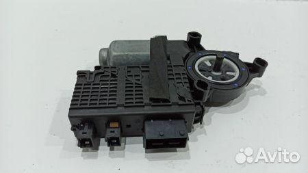 Моторчик переднего правого стеклоподъемника