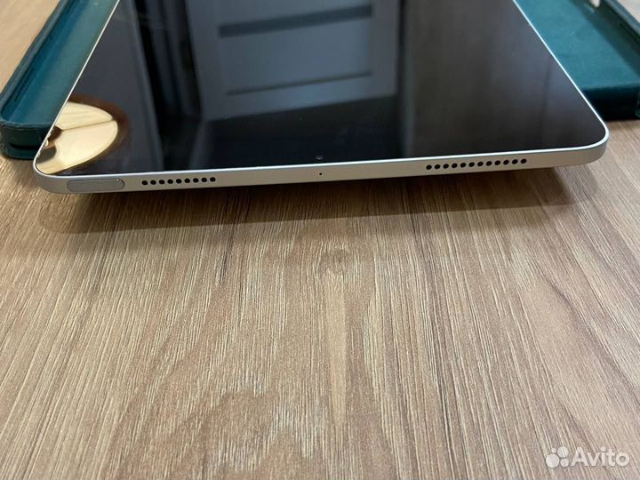 Планшет Apple iPad Air 2020 Wi-Fi 64 Gb Silver