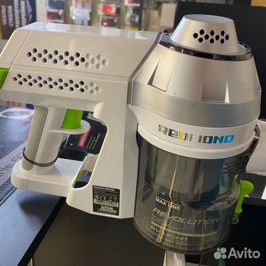 Пылесос ручной Redmond RV-UR341