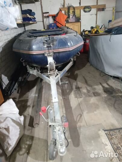 Продам лодку под мотор до 25сил