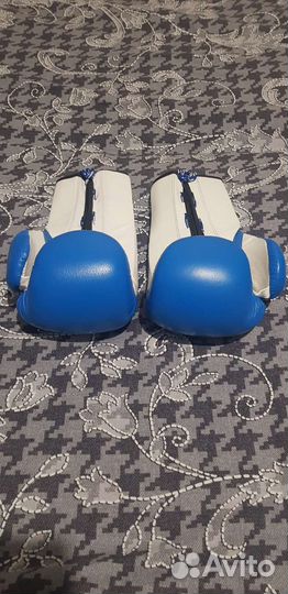 Перчатки боксерские нат.кожа новые