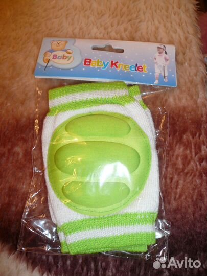 Наколенники для начинающих ползать малышей