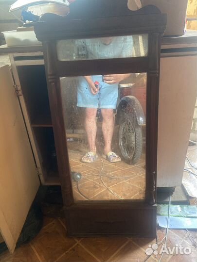 Зеркало старинное