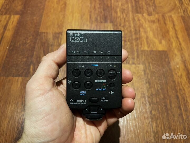 Вспышка LightPix Labs FlashQ Q20II