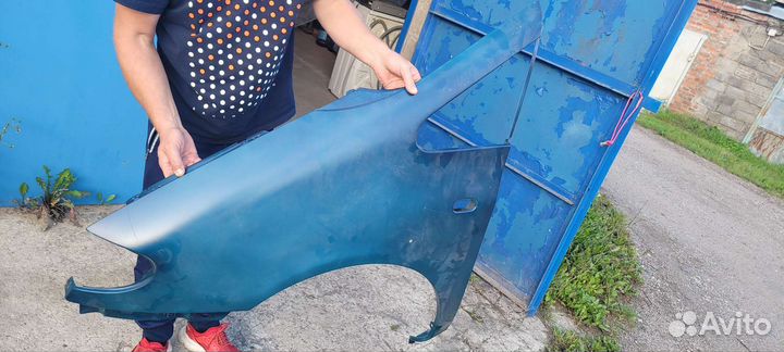 Volkswagen sharan крыло