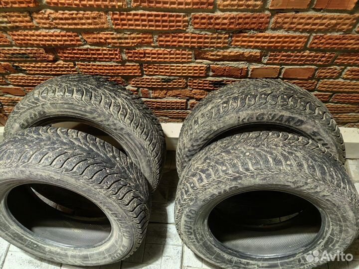 Yokohama IceGuard Stud IG65 225/65 R17