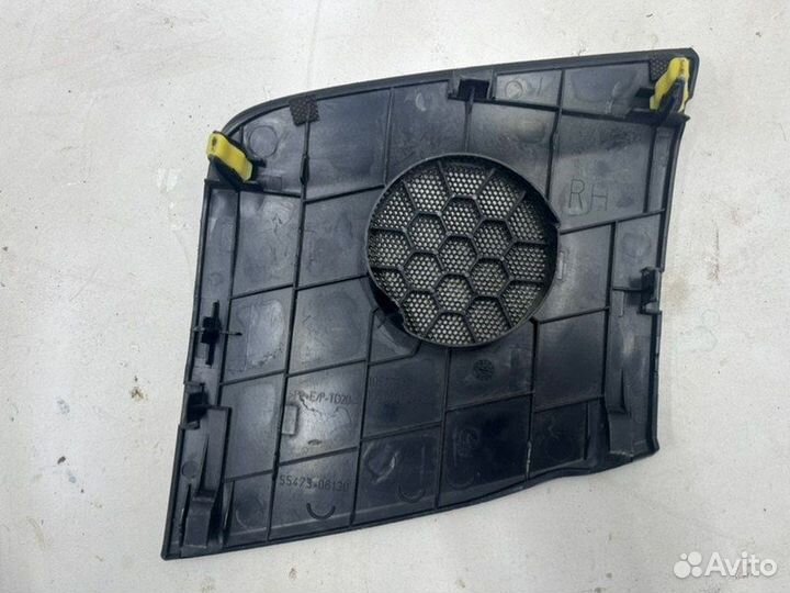 Сетка динамиков панели передняя правая Toyota