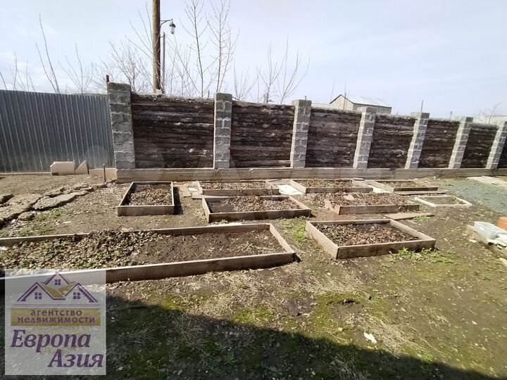 Дом 200 м² на участке 8,5 сот.