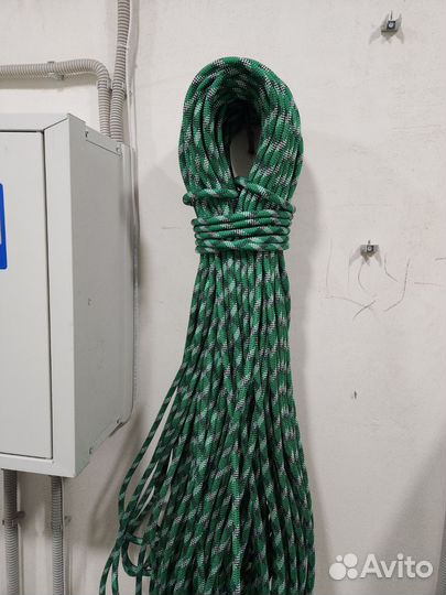 Веревка альпинистская 10мм новая 100 метров