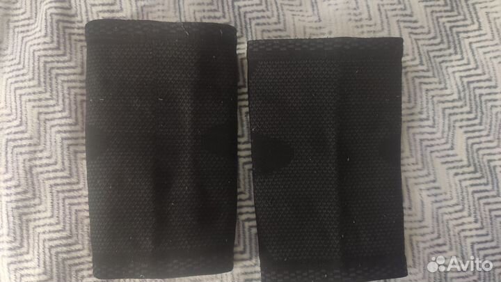 Наколенники