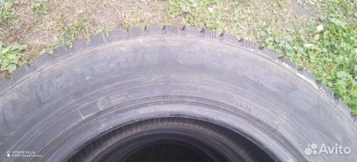 Observe X-10 215/70 R16